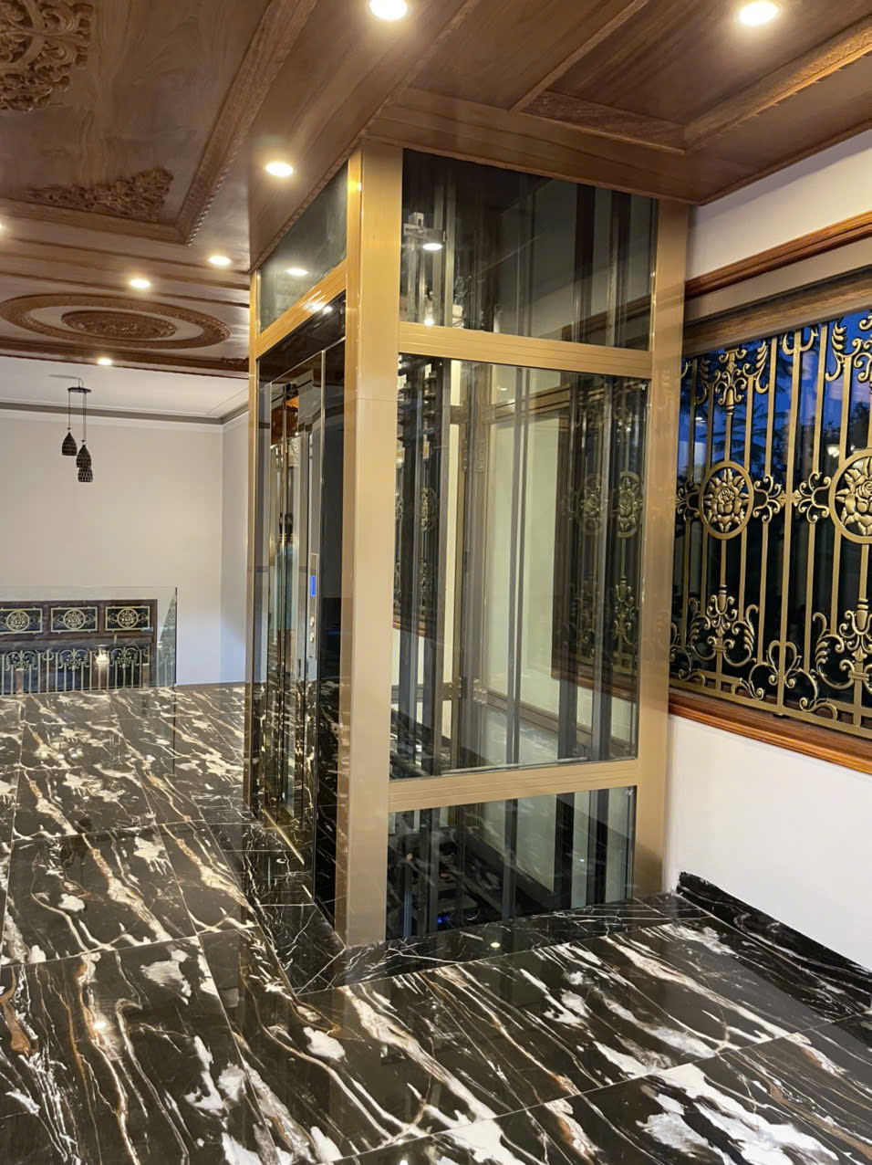Thang máy gia đình thiết kế riêng - Đống Đa, Hà Nội